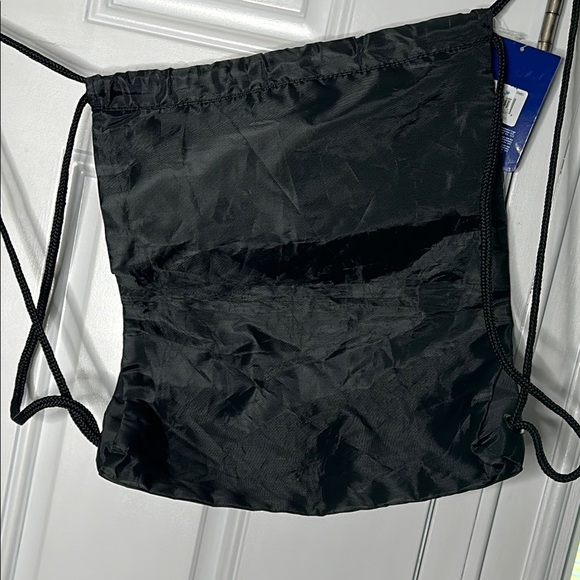 Champion Black Drawstring On the Go Bag with Logo NWT - Picture 9 of 10